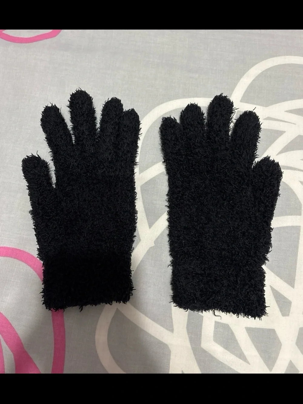 Black Fuzzy Gloves